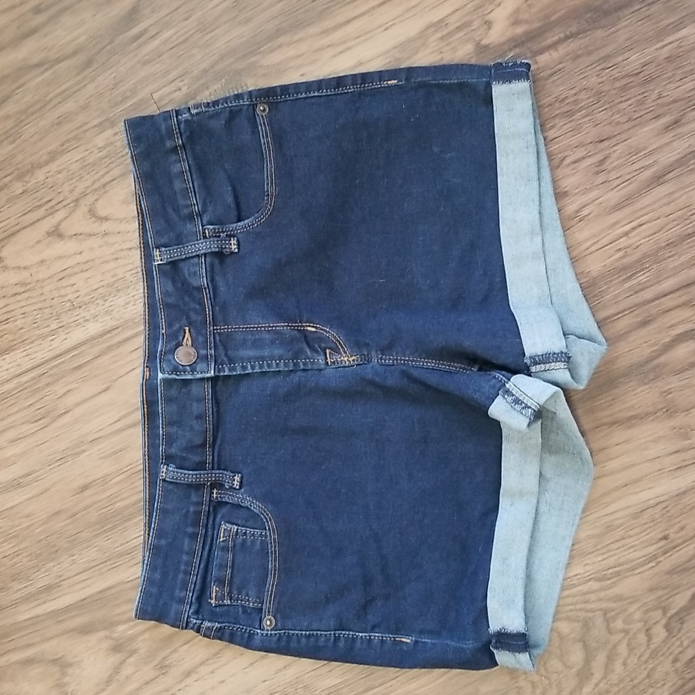Old Navy Size 6 Denim Jean Shorts